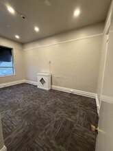 8523 N Lombard St, Portland, OR à louer Photo intérieure– Image 2 sur 9