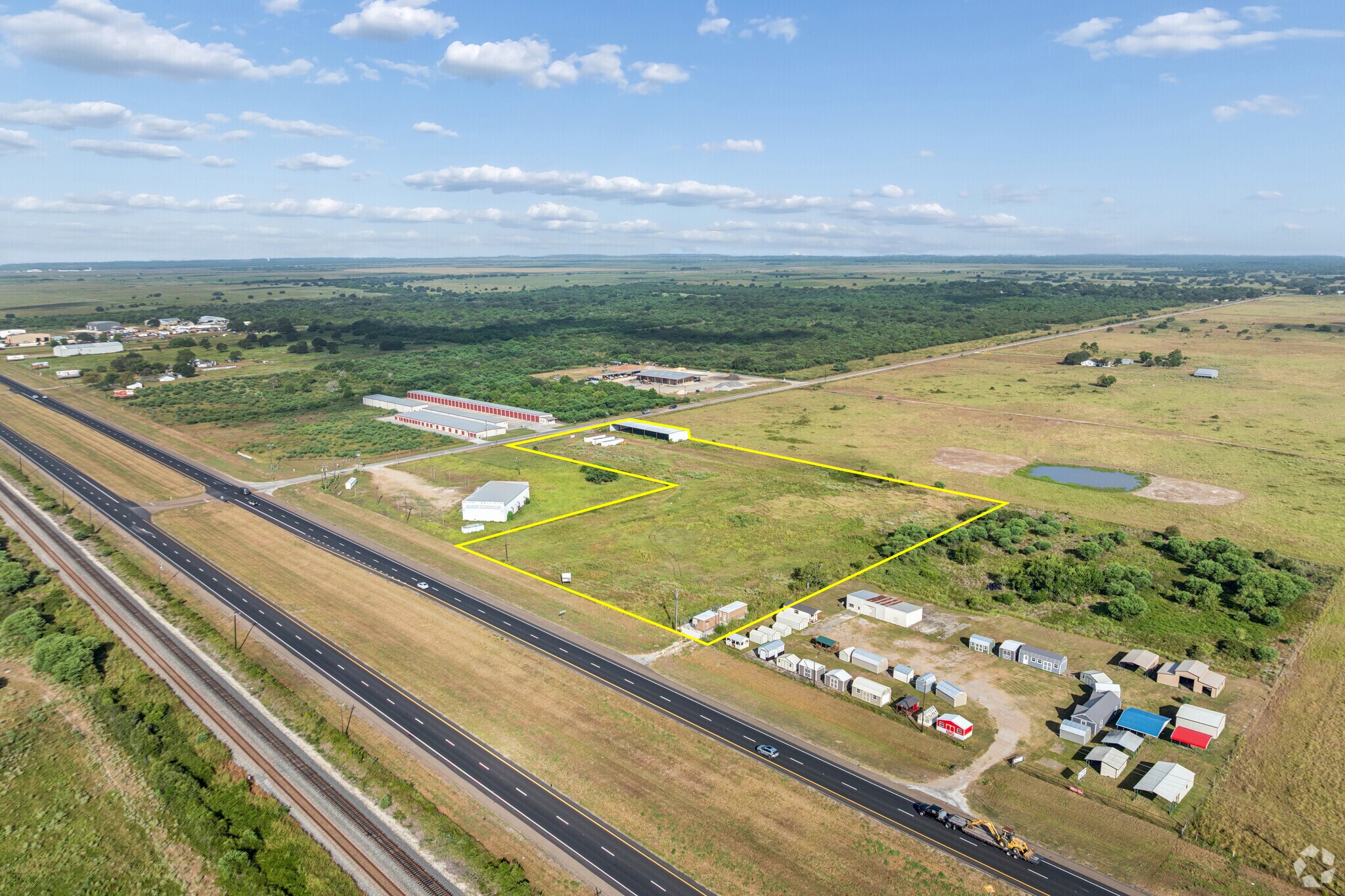 105 Beck Rd E, Inez, TX à vendre Photo de l’immeuble– Image 1 sur 23