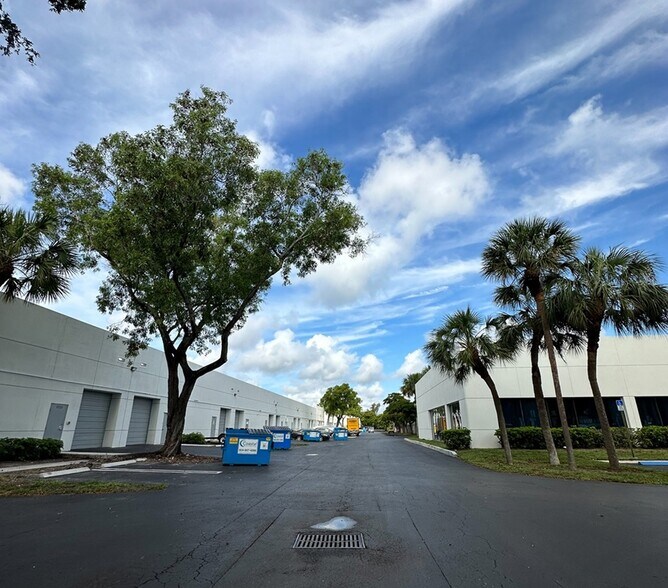 3600-3665 Park Central Blvd N, Pompano Beach, FL à vendre - Photo intérieure – Image 3 sur 7