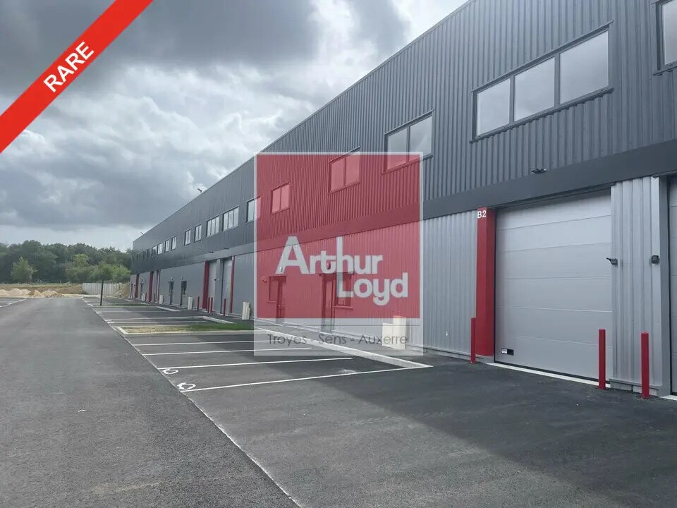 Industriel/Logistique dans Auxerre à louer Photo de l’immeuble– Image 1 sur 7