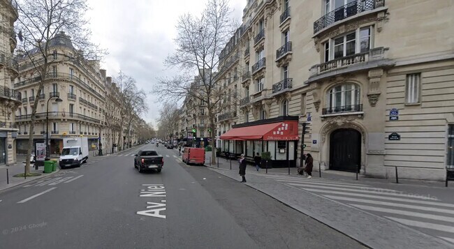 Plus de détails pour Local commercial à louer