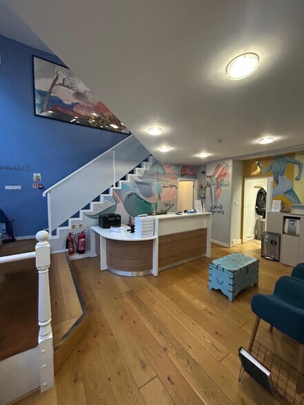 1 Belsize Cres, Londres à louer - Hall d’entrée – Image 3 sur 9