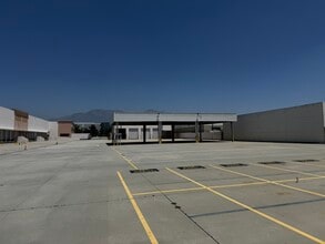 1090 E Belmont St, Ontario, CA à louer Autre– Image 2 sur 18