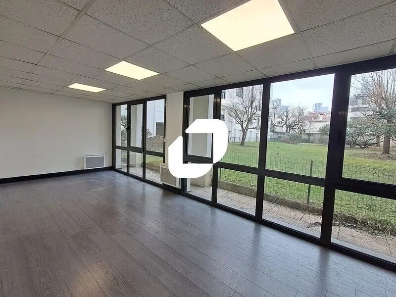 Bureau dans Courbevoie à louer Photo intérieure– Image 1 sur 11