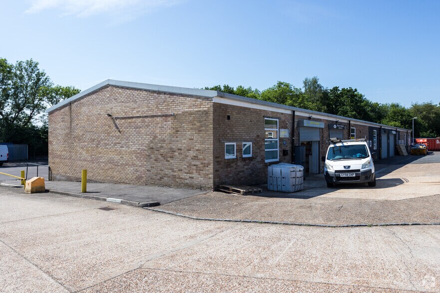 Unit 23, Hailsham à louer - Photo de l’immeuble – Image 2 sur 15