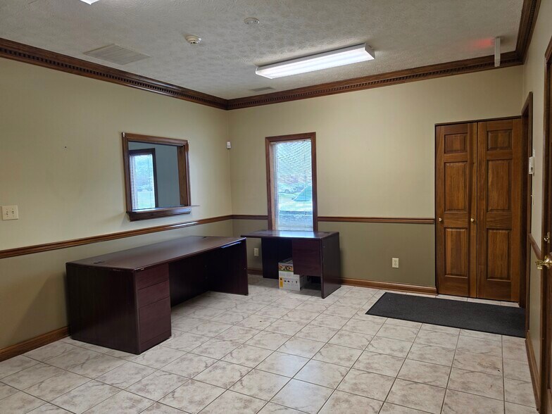 386 Meridian Parke Ln, Greenwood, IN à louer - Photo de l’immeuble – Image 3 sur 15