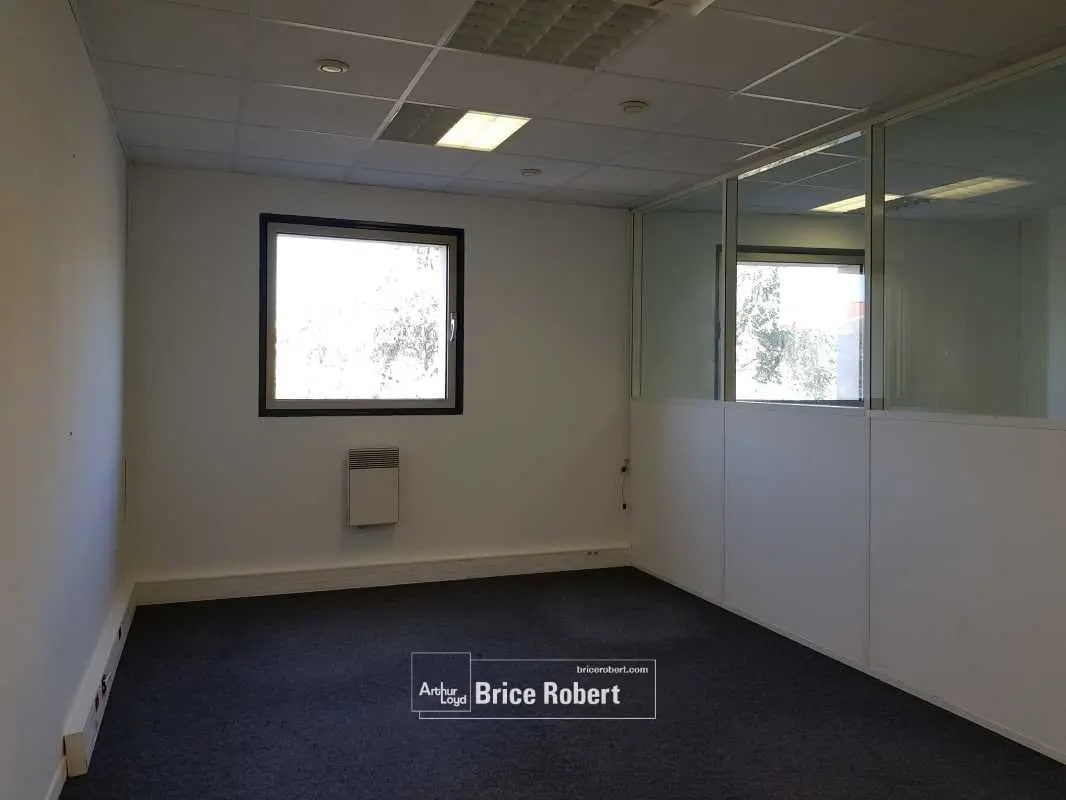 Bureau dans Lyon à louer Photo intérieure– Image 1 sur 4