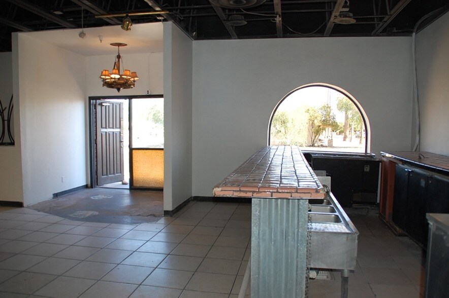 6739 E Avalon Dr, Scottsdale, AZ à vendre - Photo intérieure – Image 2 sur 3