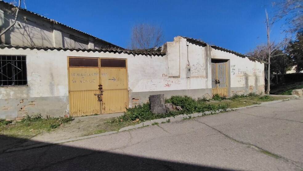 Local commercial dans La Puebla de Montalbán, Toledo à vendre - Photo de l’immeuble – Image 3 sur 10