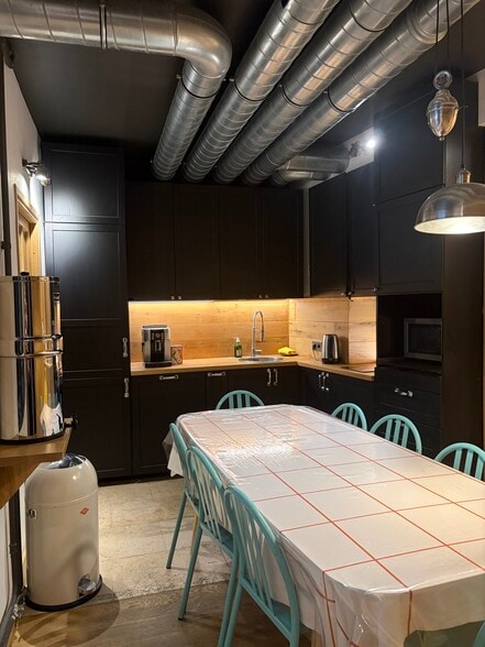 14 Rue De Rouen, Paris à louer - Photo de l’immeuble – Image 3 sur 13