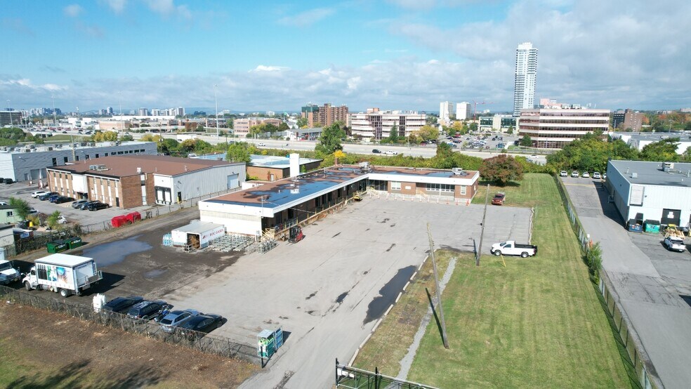 1101 Parisien St, Gloucester, ON à vendre - Photo de l’immeuble – Image 2 sur 4