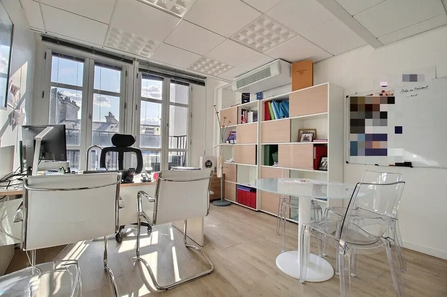 7 Avenue De L'Opera, Paris à louer - Photo de l’immeuble – Image 3 sur 16