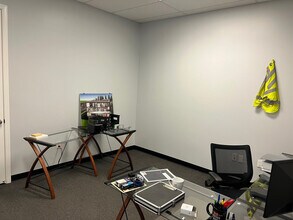 801-821 S Kings Hwy, Fort Pierce, FL à louer Photo intérieure– Image 2 sur 7