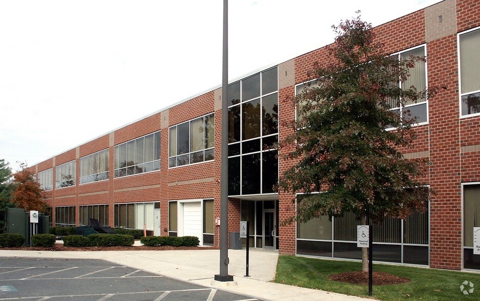 35 New England Business Center Dr, Andover, MA à louer - Photo de l’immeuble – Image 3 sur 18