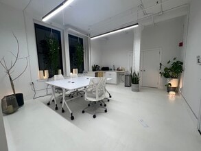 80 Fifth Ave, New York, NY à louer Photo intérieure– Image 2 sur 4