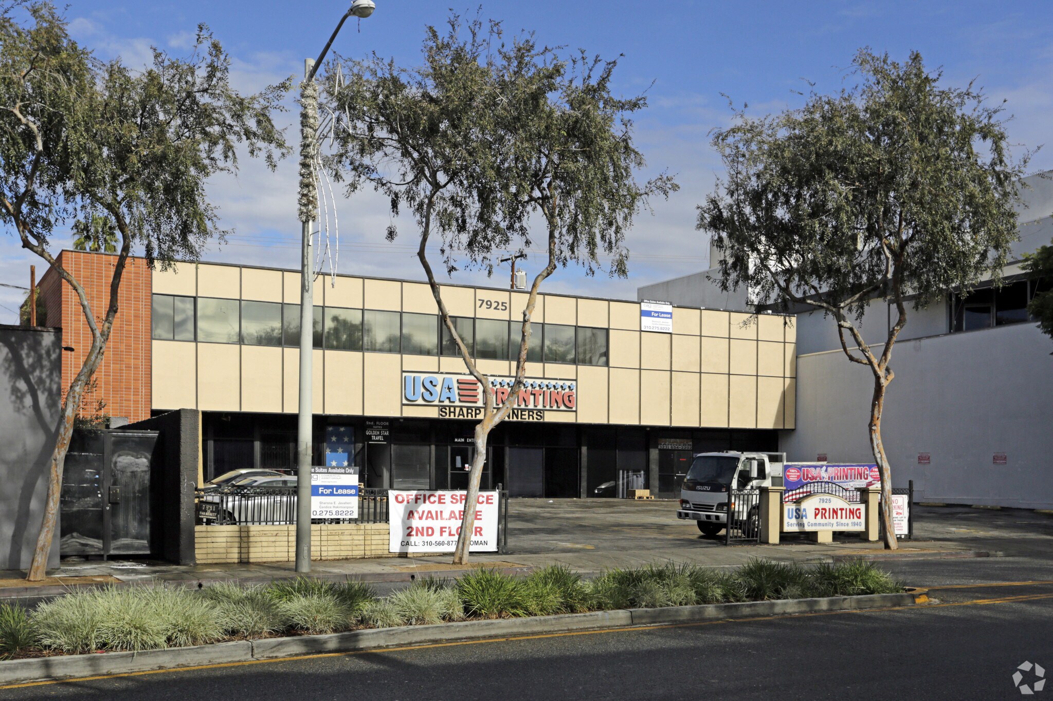 7925 Santa Monica Blvd, West Hollywood, CA à louer Photo principale– Image 1 sur 3