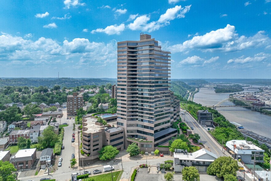 1301 Grandview Ave, Pittsburgh, PA à vendre - Photo de l’immeuble – Image 1 sur 34