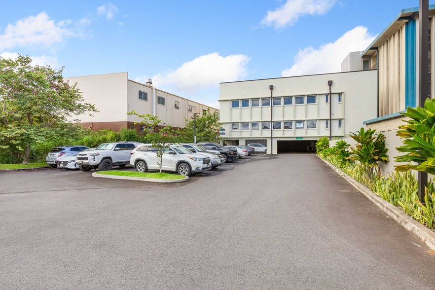 45-943 Kamehameha Hwy, Kaneohe, HI à louer - Photo de l’immeuble – Image 3 sur 7