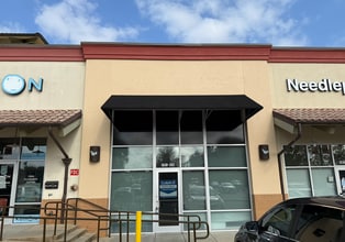 1600-1730 E Woodlawn Rd, Charlotte, NC à louer Photo de l’immeuble– Image 1 sur 5