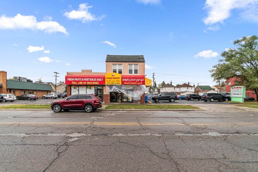 5920 Chase Rd, Dearborn, MI à louer - Photo de l’immeuble – Image 2 sur 34