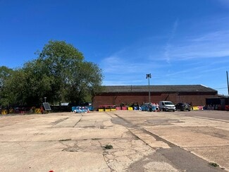 Plus de détails pour Wotton Rd, Brill - Industriel/Logistique à louer