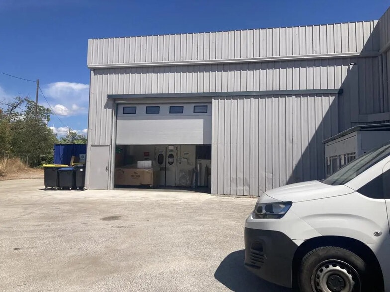 Bureau dans La Valette-du-Var à louer - Photo de l’immeuble – Image 2 sur 12