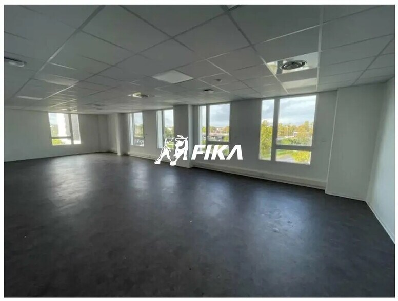 Bureau dans Villenave-d'Ornon à vendre - Photo intérieure – Image 3 sur 8