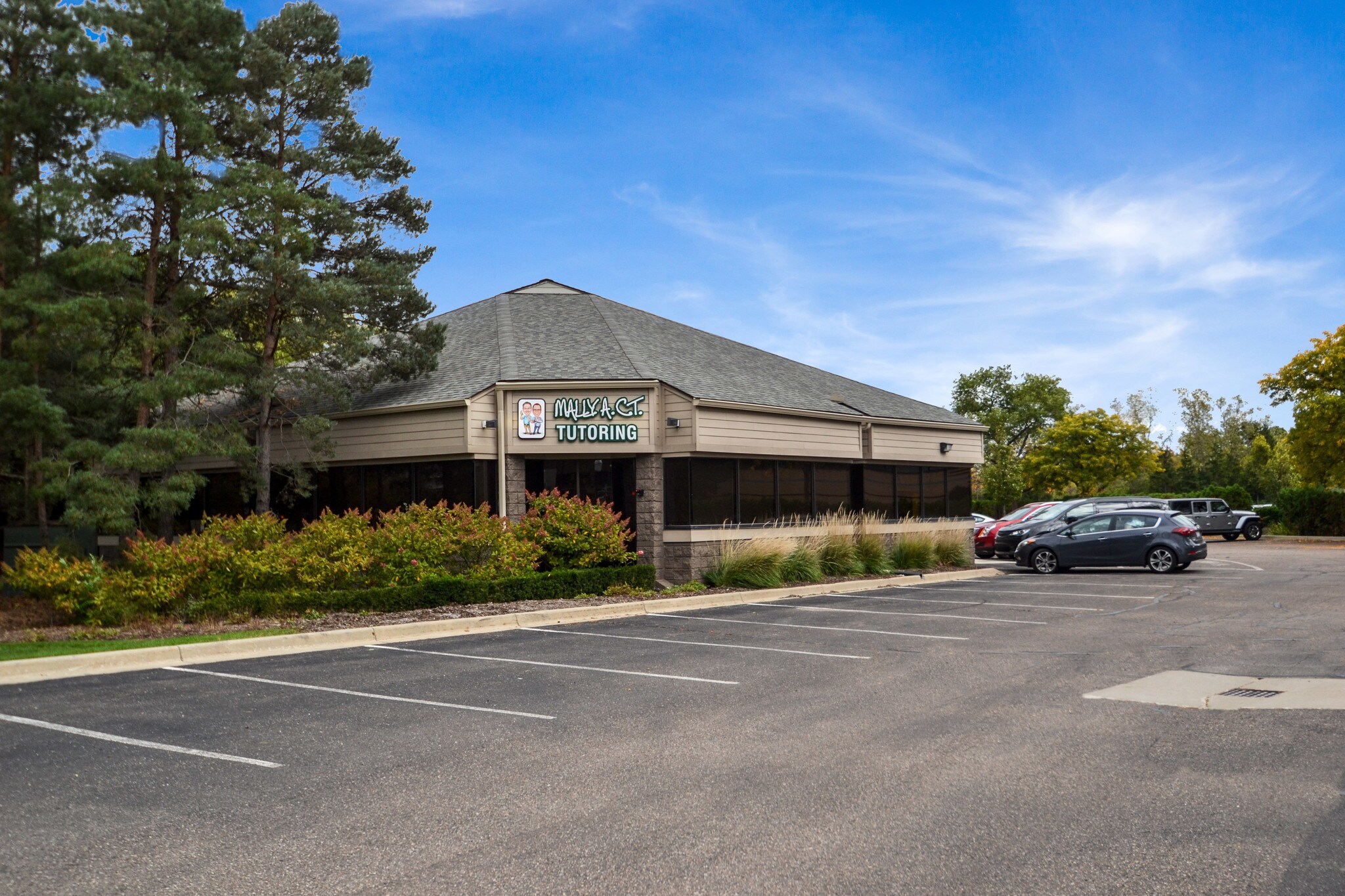 7115 Orchard Lake Rd, West Bloomfield, MI à louer Photo de l’immeuble– Image 1 sur 6