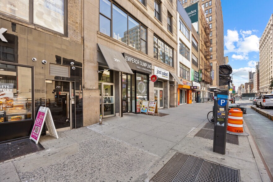 291 Seventh Ave, New York, NY à louer - Photo de l’immeuble – Image 2 sur 9