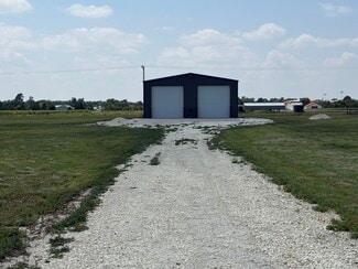 Plus de détails pour 143 Industrial Cir, Dighton, KS - Industriel/Logistique à vendre