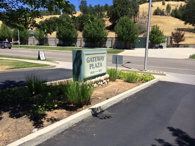 1852 Buenaventura Blvd, Redding, CA à vendre - Photo de l’immeuble – Image 3 sur 12