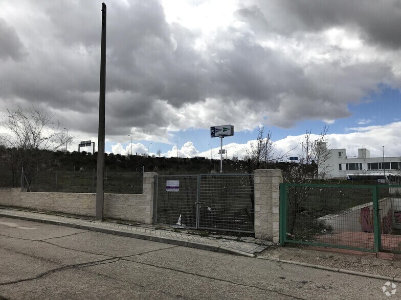 Terrain dans Madrid, Madrid à vendre - Photo de l’immeuble – Image 2 sur 2