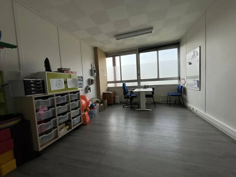 Bureau dans Compiègne à louer - Photo intérieure – Image 3 sur 9