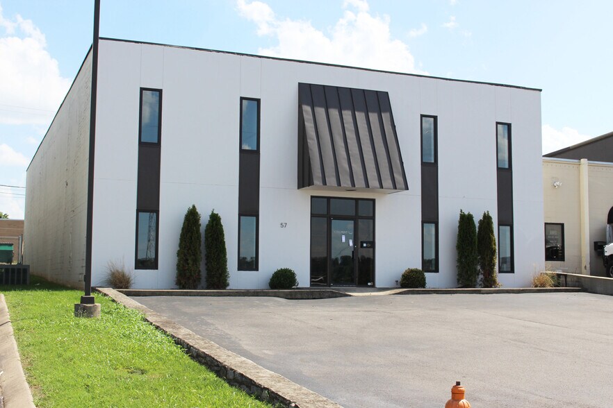 57 Willow St, Nashville, TN à louer - Photo de l’immeuble – Image 1 sur 16