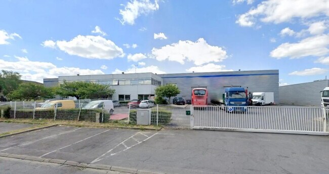 Plus de détails pour Industriel/Logistique à louer