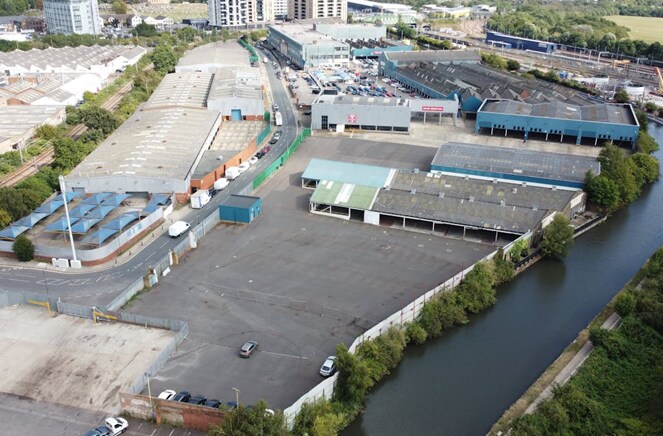 50 Hythe Rd, Londres à louer Photo principale– Image 1 sur 2