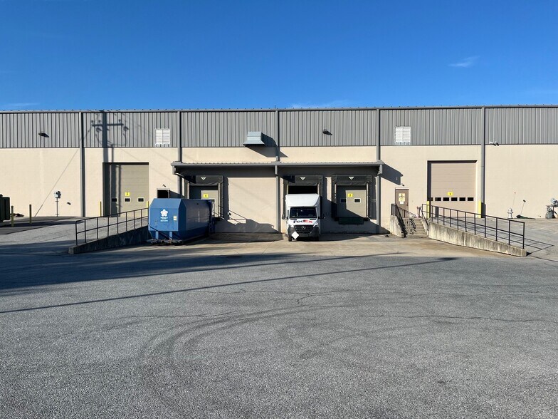 1441 Stoneridge Dr, Middletown, PA à vendre - Photo de l’immeuble – Image 3 sur 21