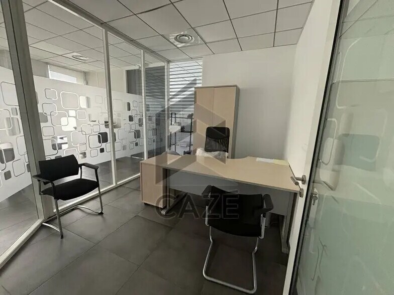 Bureau dans Eysines à vendre - Photo intérieure – Image 2 sur 10