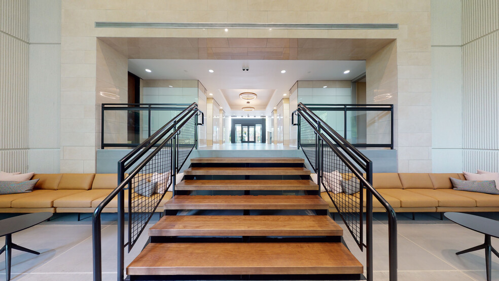 555-565 Marriott Dr, Nashville, TN à louer - Numérisation 3D Matterport – Image 2 sur 13