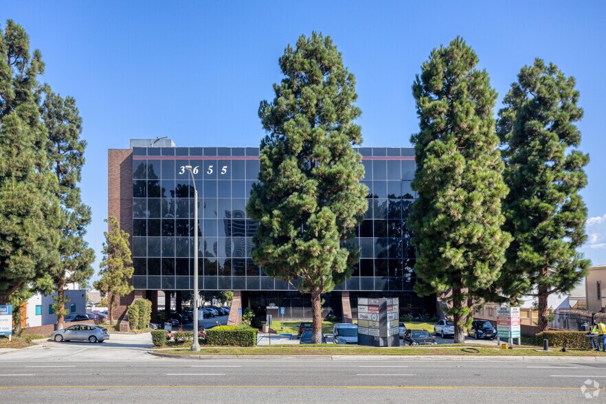 3655 torrance Blvd, Torrance, CA à louer - Photo principale – Image 1 sur 5