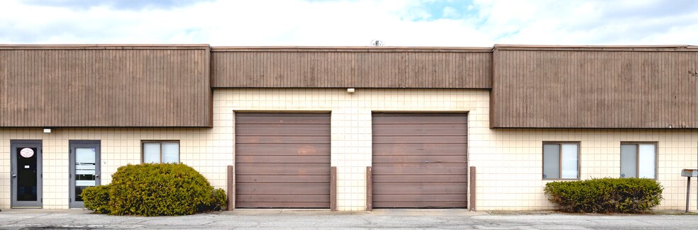 5222-5232 Tractor Rd, Toledo, OH à louer - Photo de l’immeuble – Image 2 sur 6
