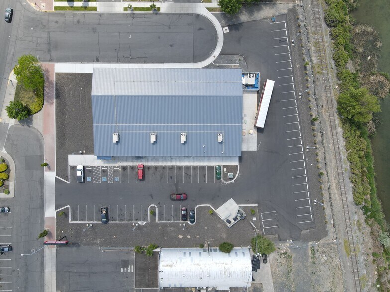 304 E Broadway, Moses Lake, WA à vendre - Photo de l’immeuble – Image 3 sur 4