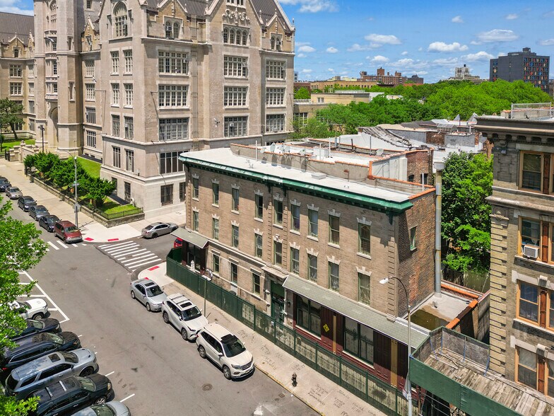 1096 Jackson Ave, Bronx, NY à vendre - Photo de l’immeuble – Image 3 sur 18