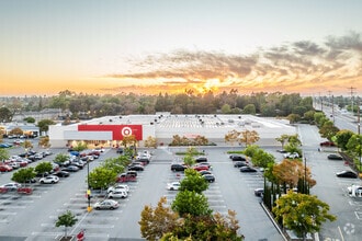 3370-3400 S Bristol St, Santa Ana, CA - VUE AÉRIENNE  vue de carte - Image1