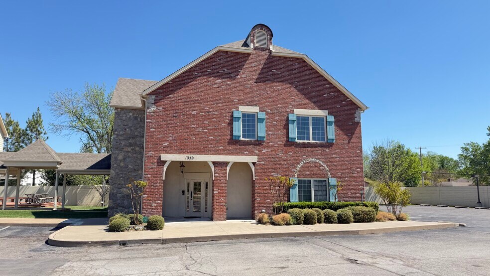 1330 E 43rd Ct, Tulsa, OK à louer - Photo de l’immeuble – Image 3 sur 6