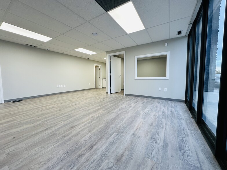 11423 98 Av, Grande Prairie, AB à louer - Photo de l’immeuble – Image 2 sur 13