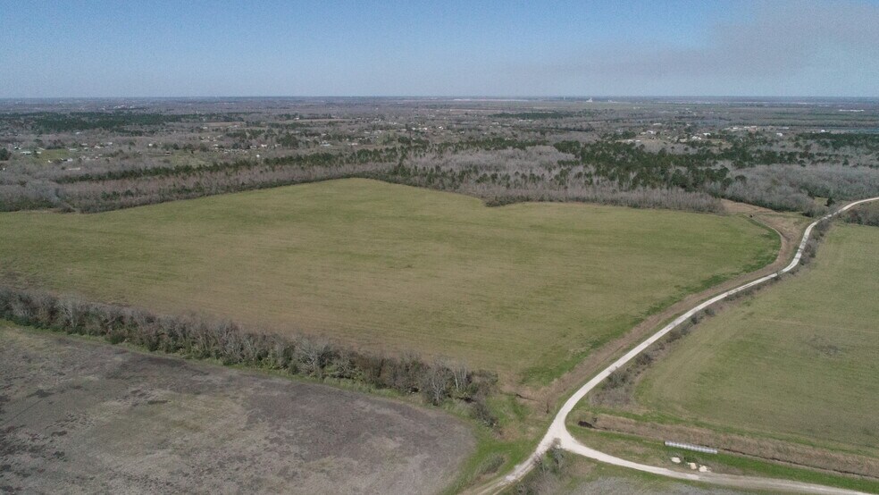 County Road 4879, Dayton, TX à vendre - Photo de l’immeuble – Image 3 sur 7