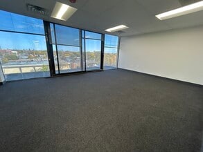 3525 W Peterson Ave, Chicago, IL à louer Photo de l’immeuble– Image 2 sur 3