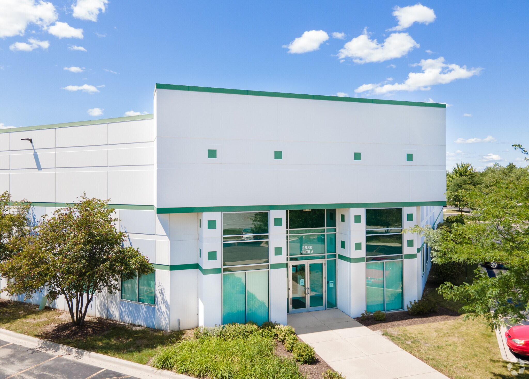 2580 Diehl Rd, Aurora, IL à louer Photo principale– Image 1 sur 6