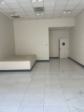 11215-11389 Long Beach Blvd, Lynwood, CA à louer Photo intérieure– Image 1 sur 5